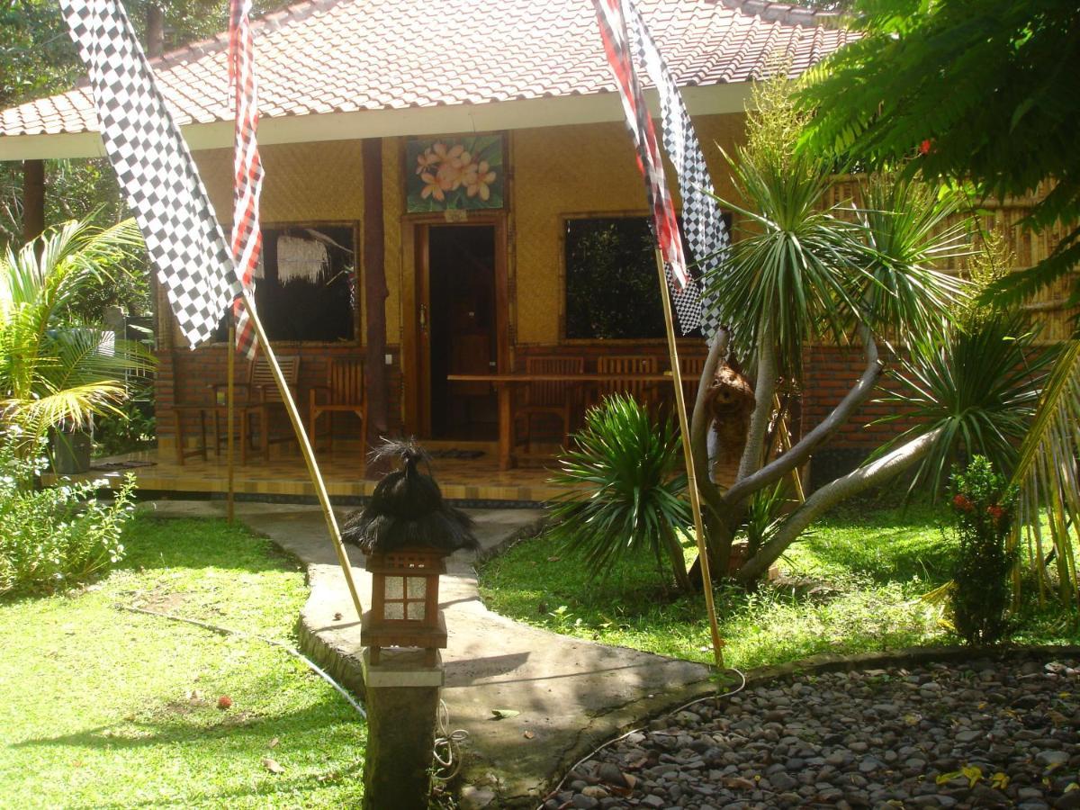 Singaraja Dormitory Sedap Malam מראה חיצוני תמונה