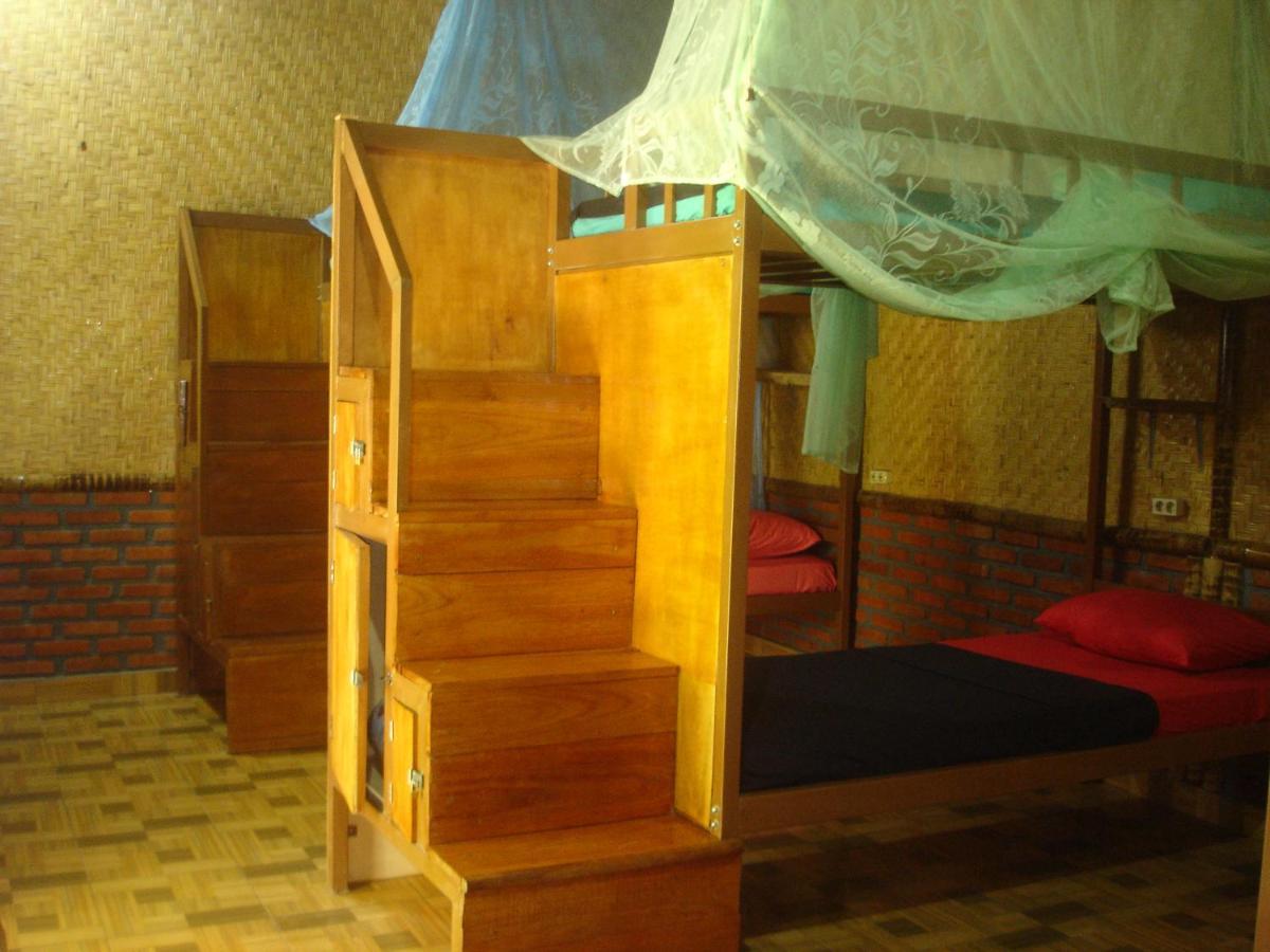 Singaraja Dormitory Sedap Malam מראה חיצוני תמונה